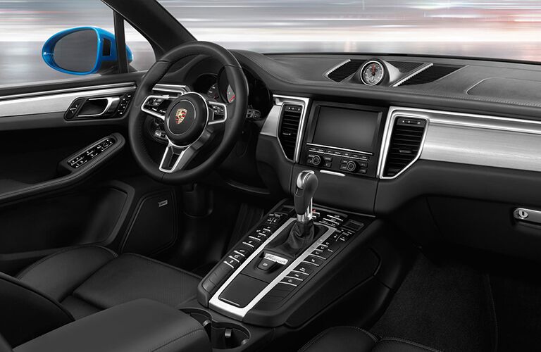 Dashboard in 2019 Porsche Macan