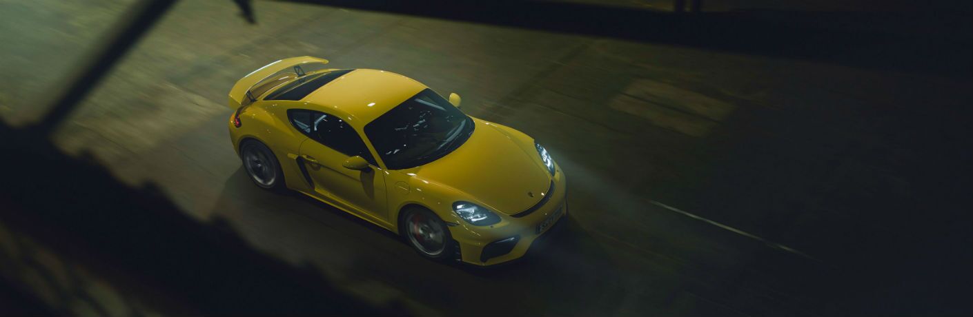 2020 Porsche 718 Cayman GT4 Exterior Passenger Side Front Aerial Profile
