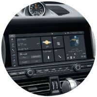 Infotainment screen in 2021 Porsche Macan
