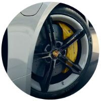 Closeup of wheel on 2021 Porsche taycan