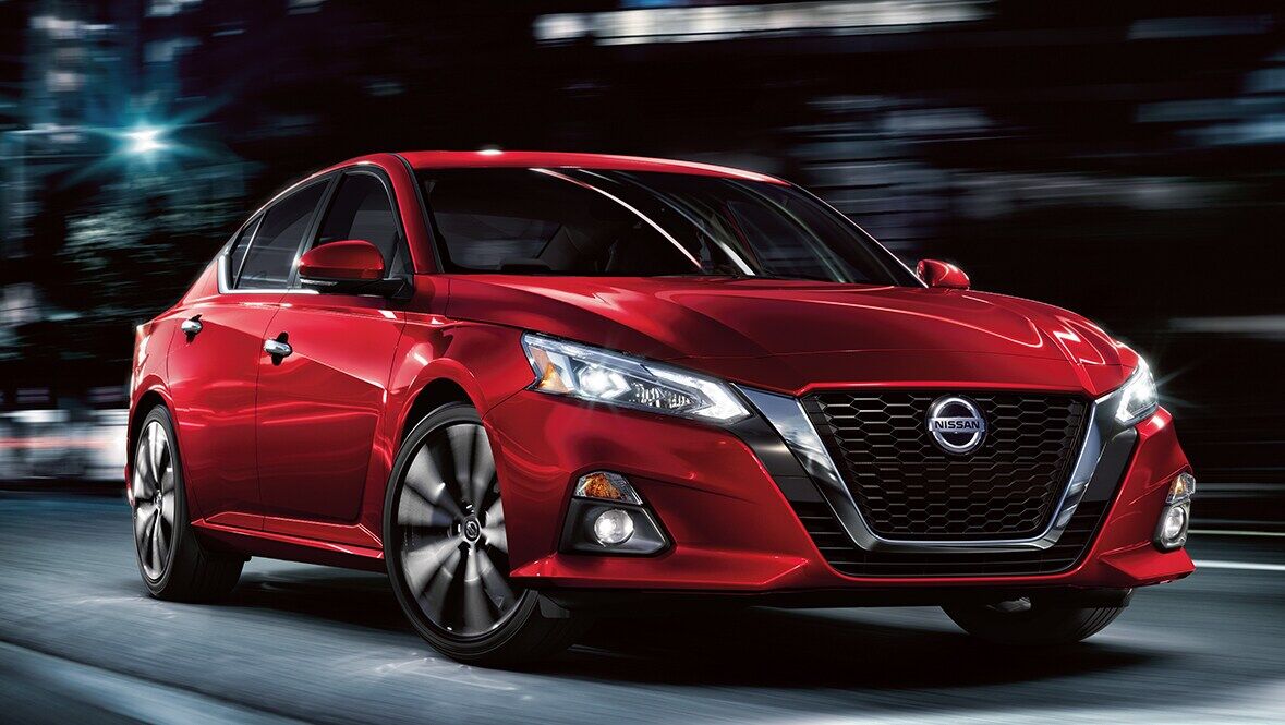 Red 2019 Nissan Altima Johnson City TN