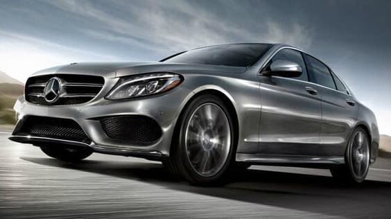 2018 C 300 4MATIC® Sedan 2018 C 300 4MATIC® Sedan