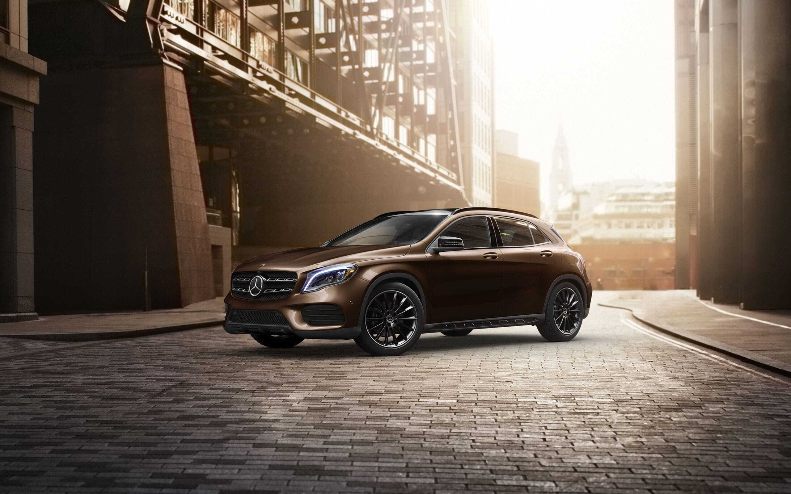 2019 GLA 250 4MATIC® SUV 2019 GLA 250 4MATIC® SUV