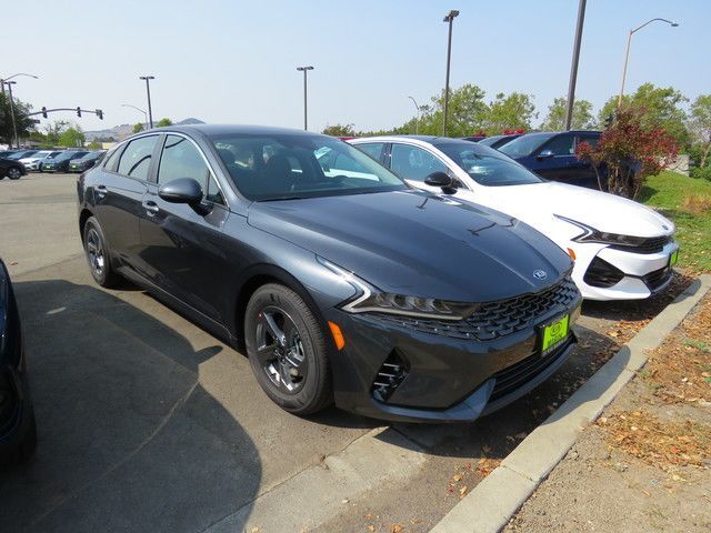 2021 Kia K5 LXS 2021 Kia K5 LXS