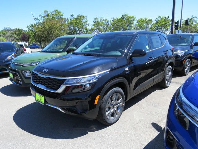 2021 Kia Seltos LX 2021 Kia Seltos LX