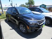 2021 Kia Seltos LX 2021 Kia Seltos LX