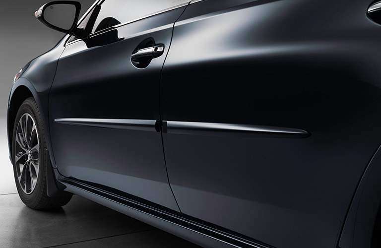 2018 Toyota Avalon side view
