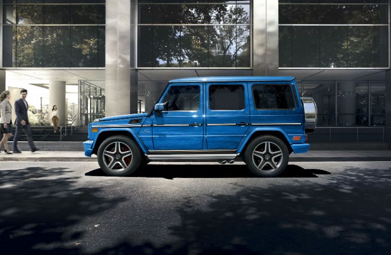 Mercedes-Benz G550 Electric Blue Color