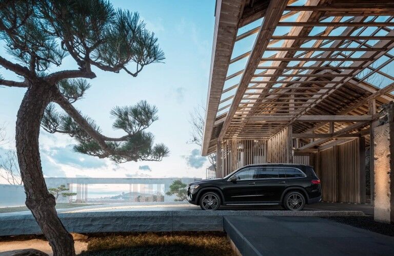 2026 Mercedes-Benz GLS model side view parked
