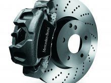 Vehicle brake and brake pad