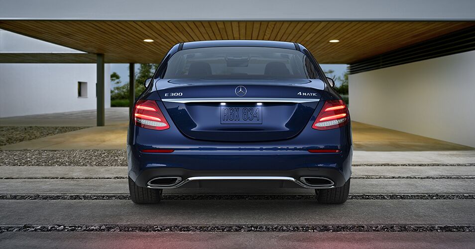 2019 E 300 4MATIC® Sedan 2019 E 300 4MATIC® Sedan