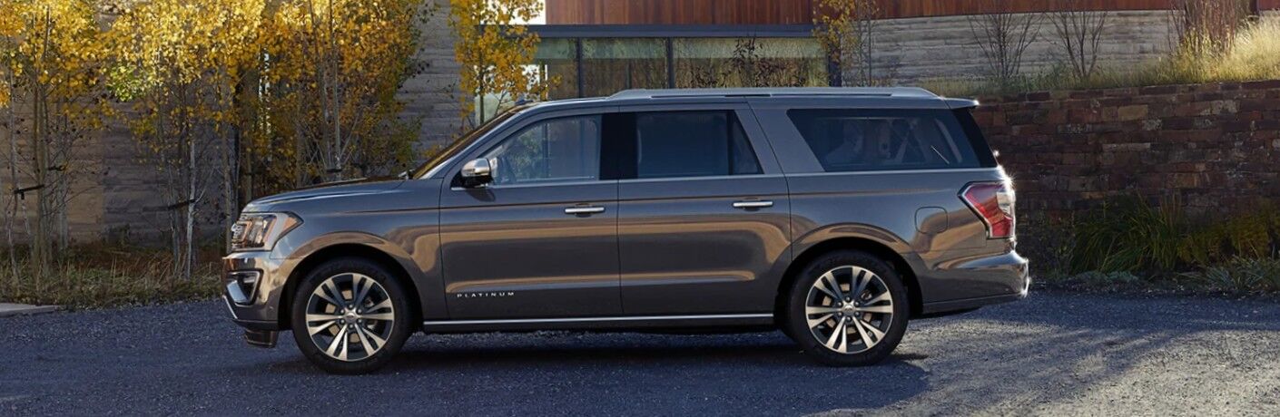 2021 Ford Expedition MAX in gravel driveway