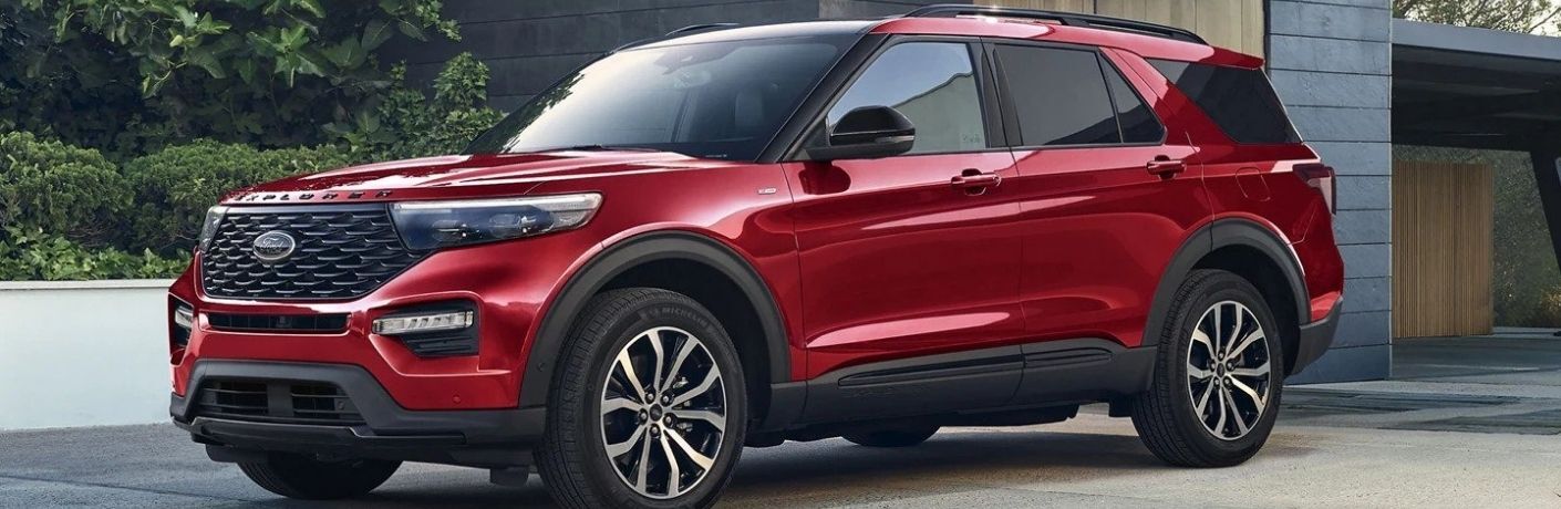 2022 Ford Explorer exterior side look