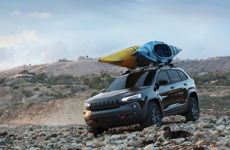 2020 Jeep Cherokee off roading