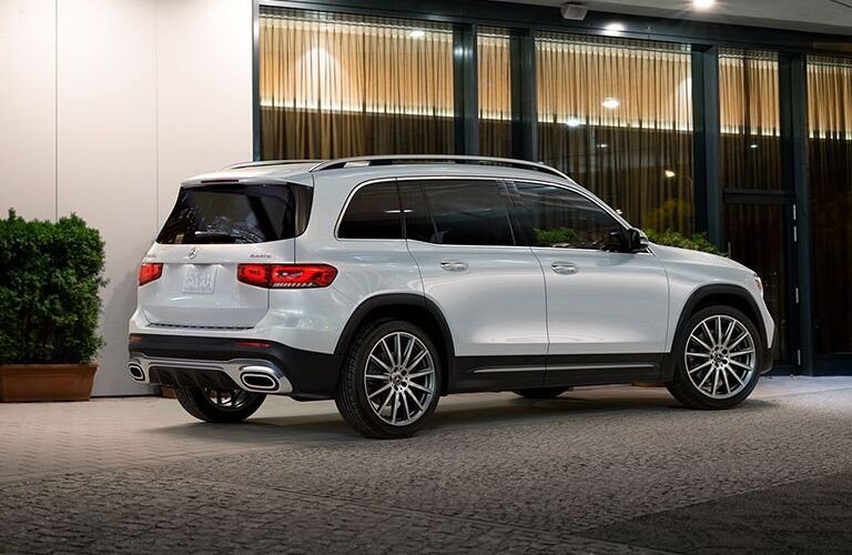 2021 GLB rear exterior view