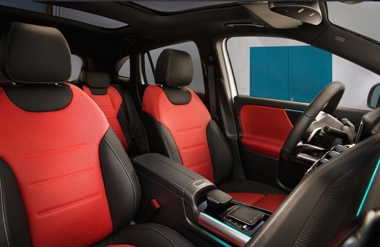 2022 Mercedes-Benz GLA seats