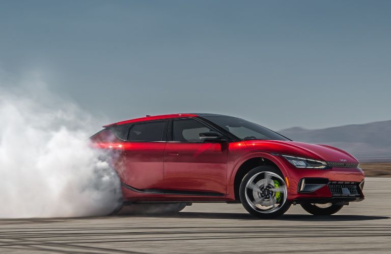 2023 Kia EV6 exterior side looks