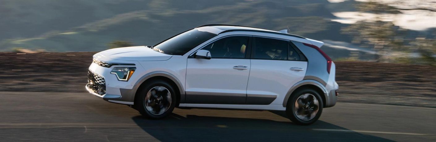 2023 Kia Niro EV exterior side looks