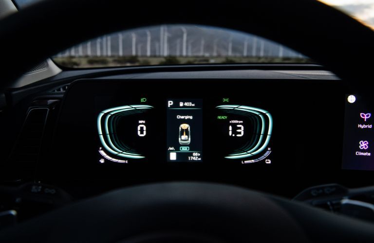 2024 Kia Sportage Hybrid gauge display