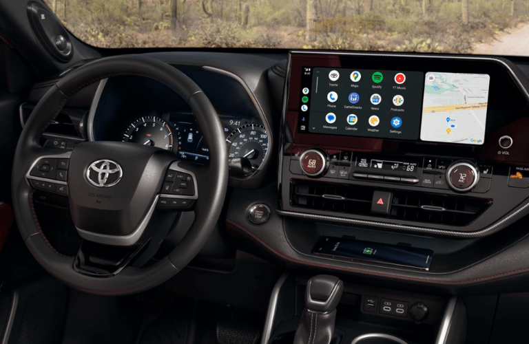 2024 Toyota Highlander steering wheel and dashboard