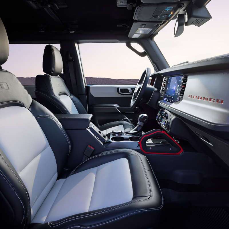 The cockpit and front seating in the 2026 Ford Bronco Badlands