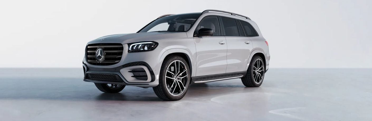Front three-quarter view of the 2024 Mercedes-Benz GLS SUV