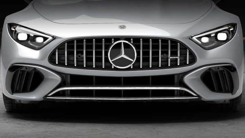 The distinctive, aerodynamic front grille of the 2025 AMG® GT 63 Roadster