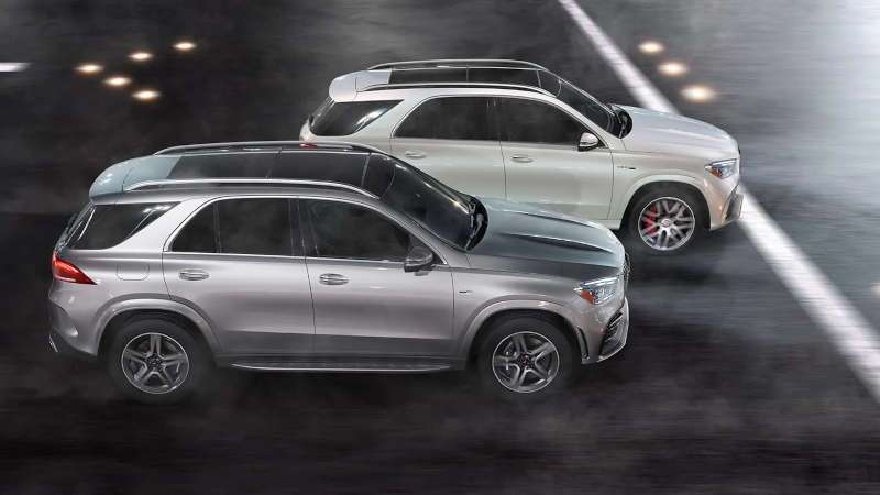 A side exterior 3/4 view of the 2026 AMG® GLE 53 4MATIC+ SUV