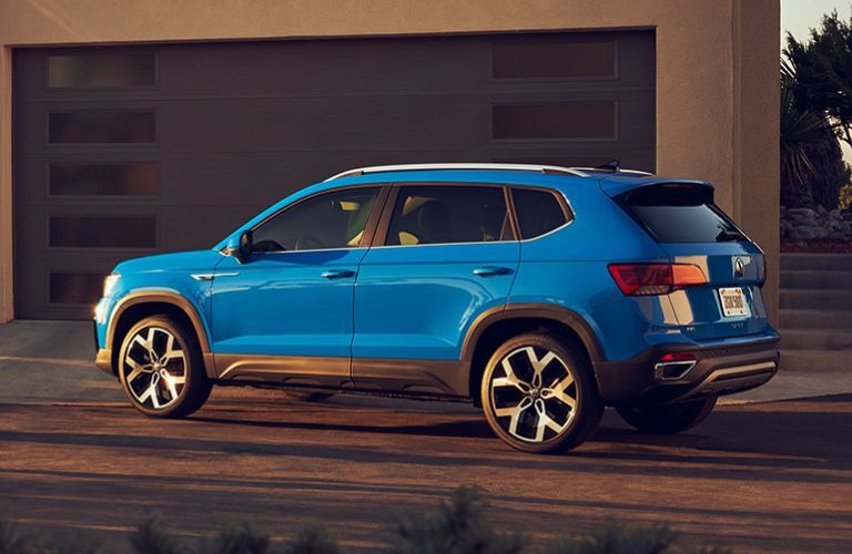 Side_rear view of the 2023 Volkswagen Taos