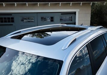 Panoramic sunroof Panoramic sunroof