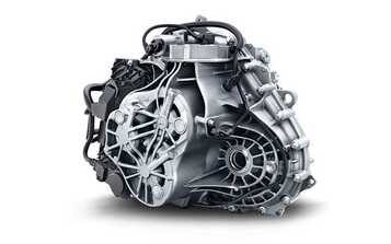 Seven speeds, dual clutches, no clutch pedal. Seven speeds, dual clutches, no clutch pedal.
