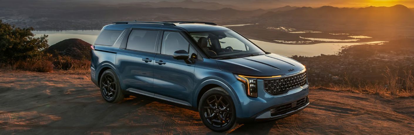 front quarter and side view of the 2026 Kia Carnival MPV