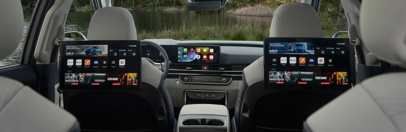 2026 Kia Carnival Hybrid display screens