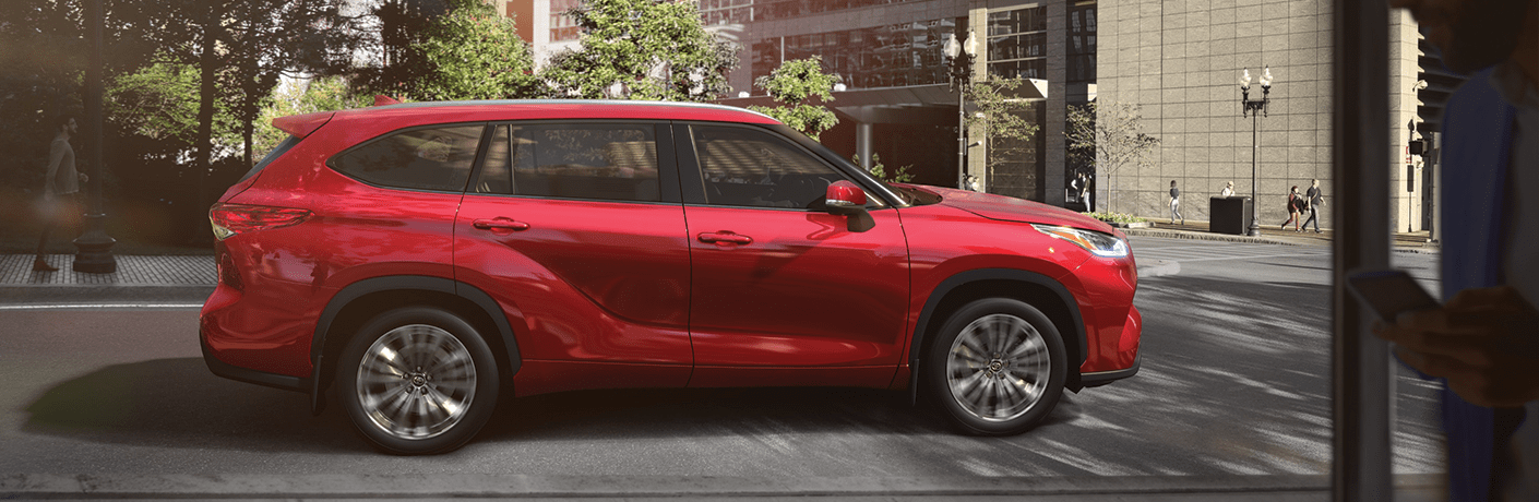 2021 Toyota Highlander red side view