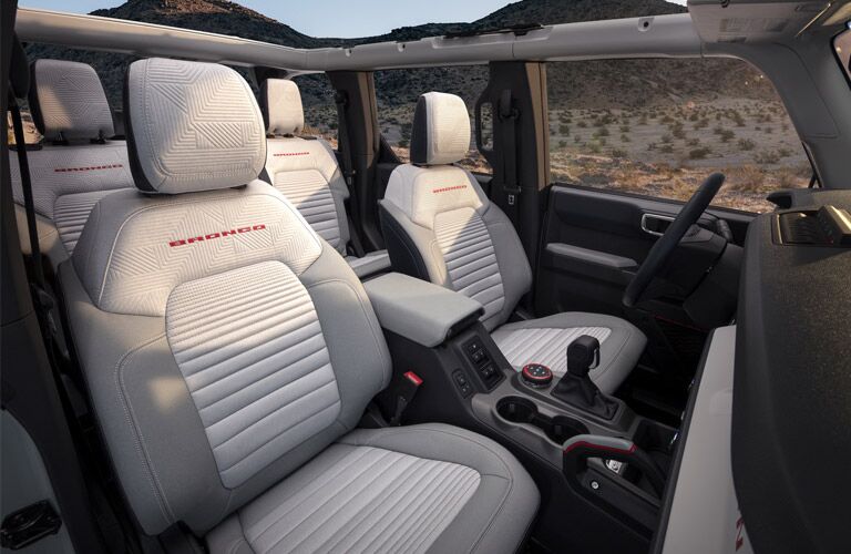 2021 Ford Bronco Base front seats