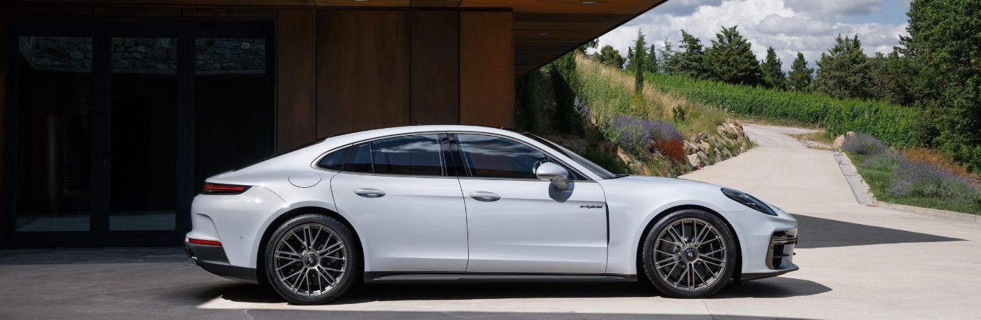 2025 Porsche Panamera exterior side view