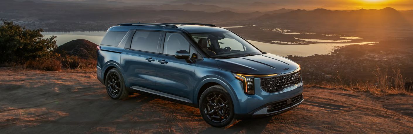 2026 Kia Carnival MPV exterior front side view