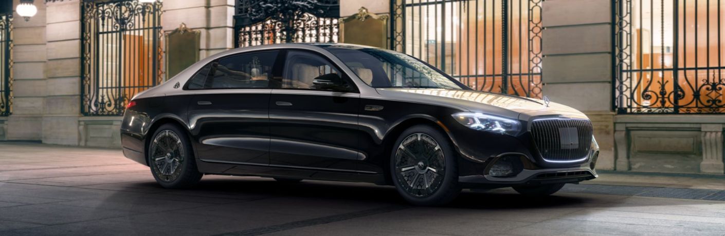 2027 Mercedes-Maybach S-Class Sedan exterior side view
