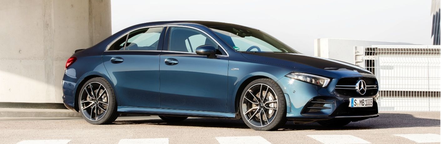 2021 MB A-Class exterior front fascia passenger side on roof