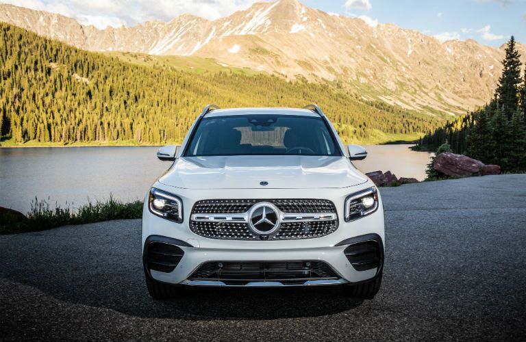 2020 MB GLB exterior front fascia in front of mountains