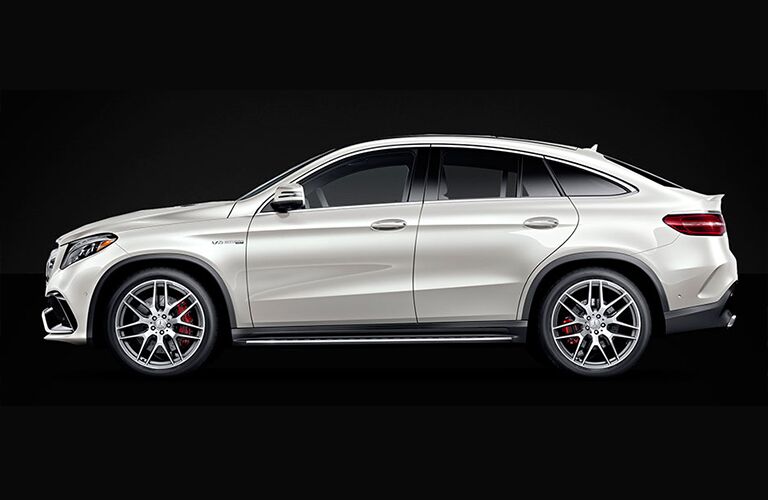 2018 MB GLE exterior driver side profile on black background