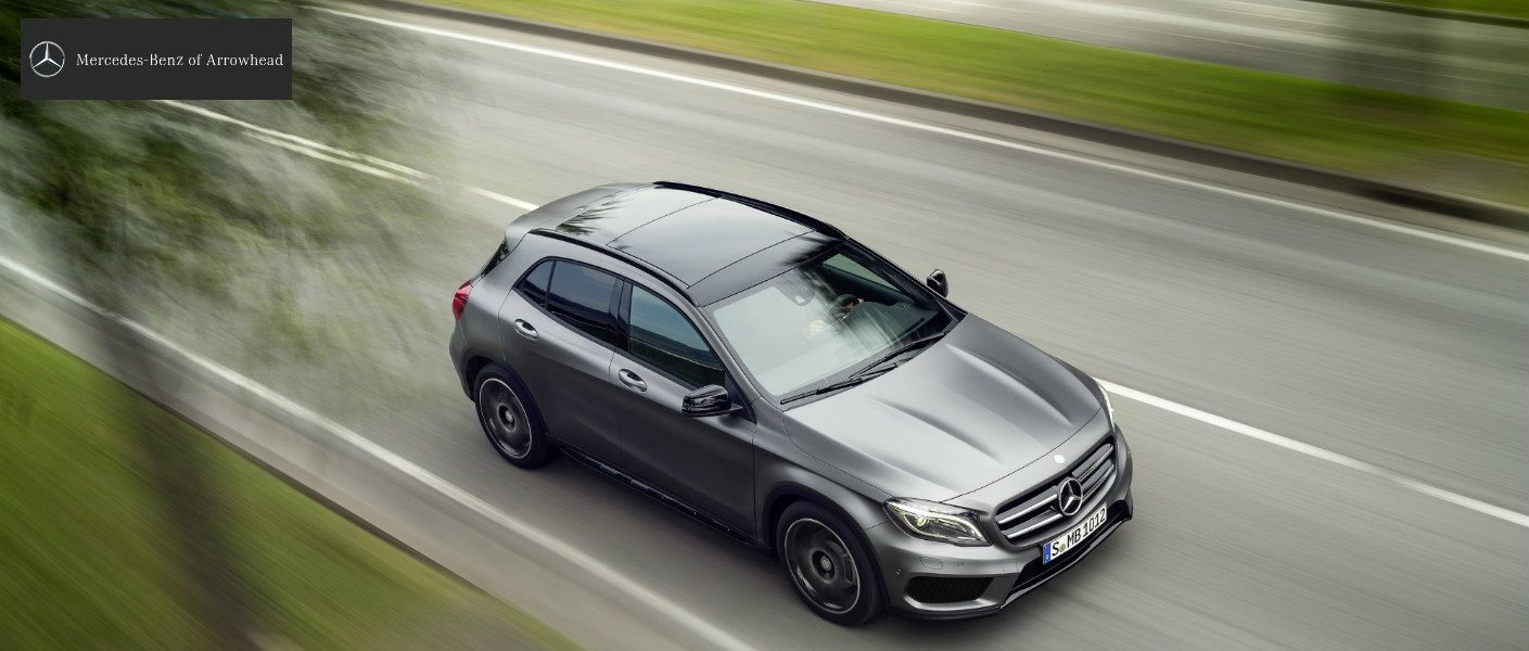 2015 Mercedes-Benz GLA-Class exterior front top view