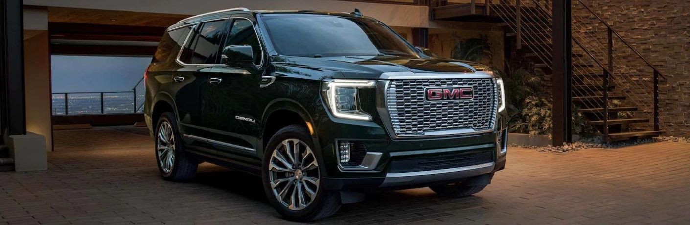 2022 GMC Yukon side and front view