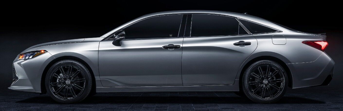 Side view of silver 2021 Toyota Avalon
