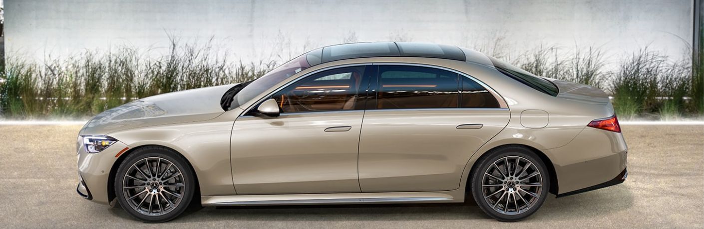 2026 Mercedes-Benz S 580e 4MATIC® Sedan exterior side view