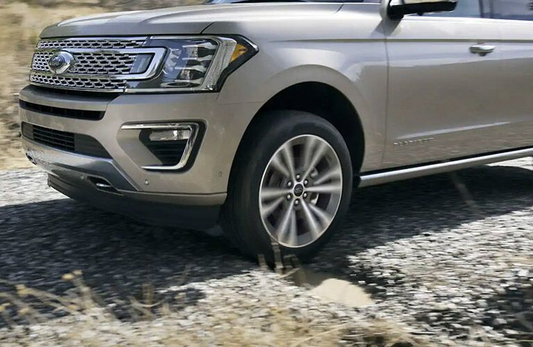 2020 Ford Expedition Limited front wheel close up