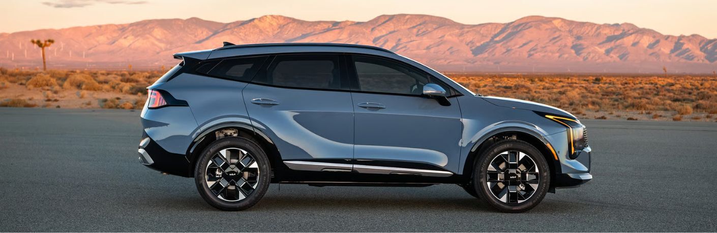 2026 Kia Sportage Hybrid exterior side view