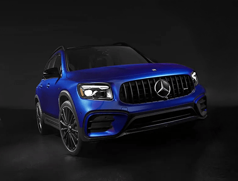 GLB 250 GLB 250 Pinnacle Trim in MANUFAKTUR Patagonia Red with 19-inch twin 5-spoke wheels