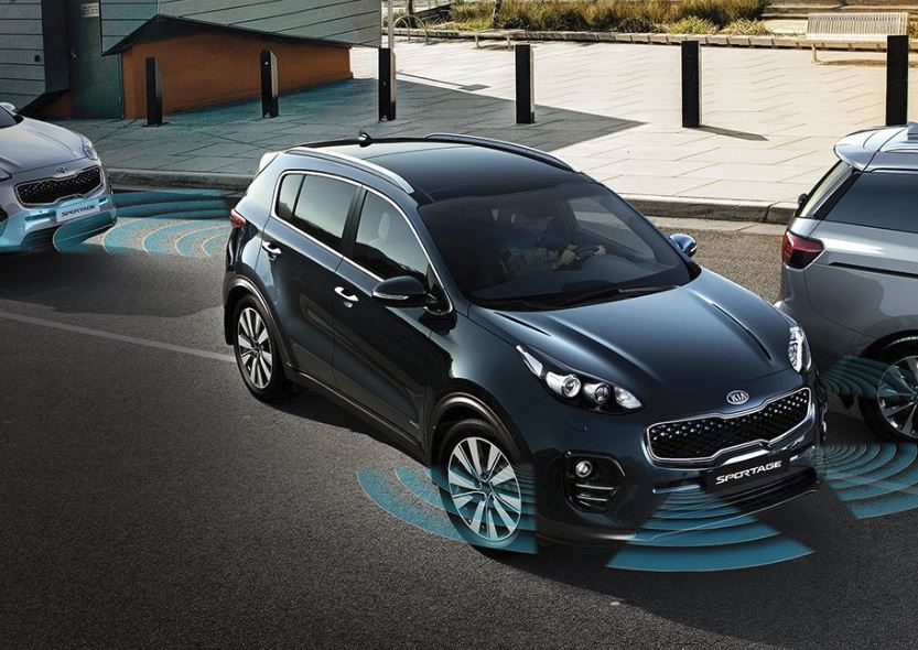 2017 Kia Cadenza on mountain road