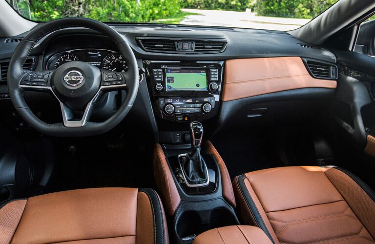 2017 Nissan Rogue dashboard